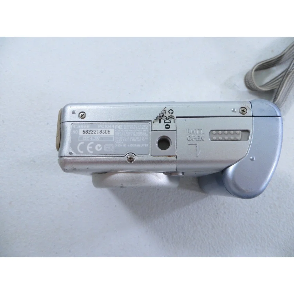 Canon PowerShot A60 2.0 MP‎ Digital Camera AS IS FOR PARTS READ